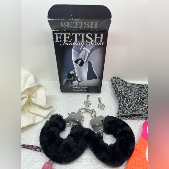 Girls Women’s Lingerie Small/Medium Victoria Secret Mostly - Picture 6 of 16